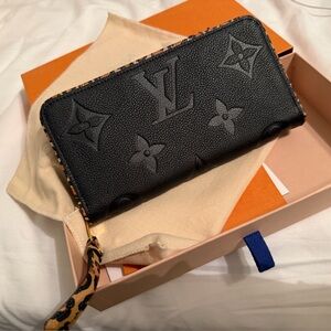 Louis Vuitton Black Monogram Wallet - WILD AT HEART - LEOPARD PRINT- NEW